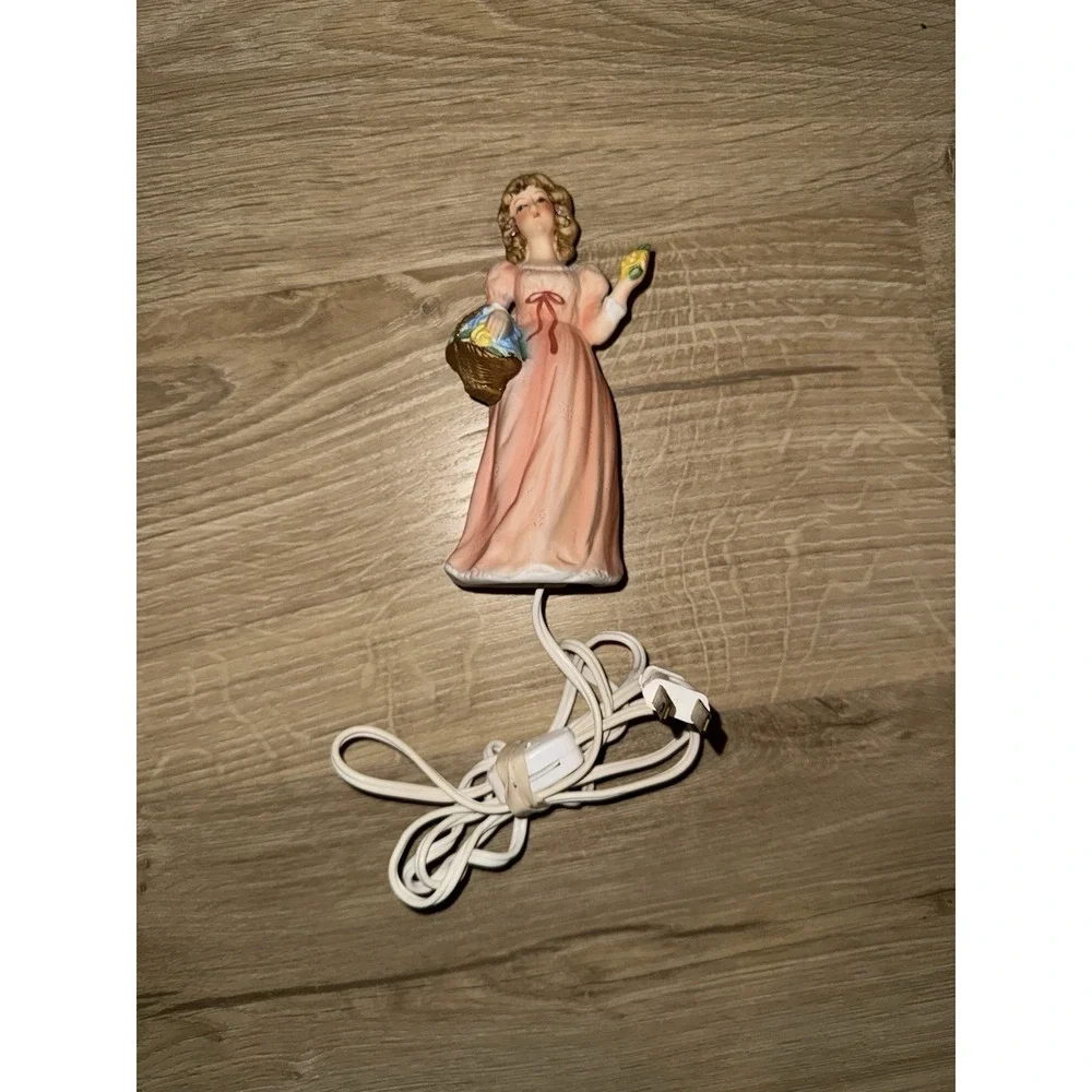 I W Rice & Co Porcelain Girl Holding Basket of Flowers Electric Nightlight Works